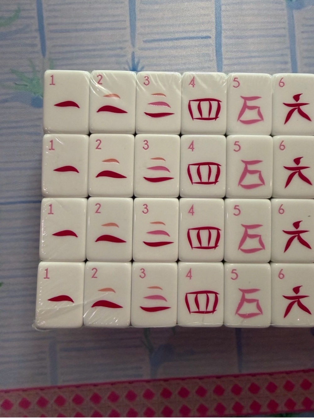 Pink and Green Mahjong Tiles - Picture 5 of 10